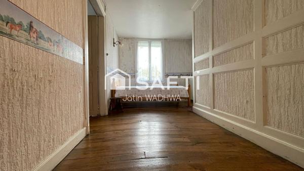 Superbe opportunité ! Maison 5 pièces (125m²), toiture neuve et vue dégagée.