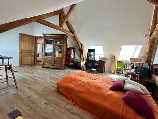 MARINES. CHARMANTE MAISON D'ARCHITECTE
