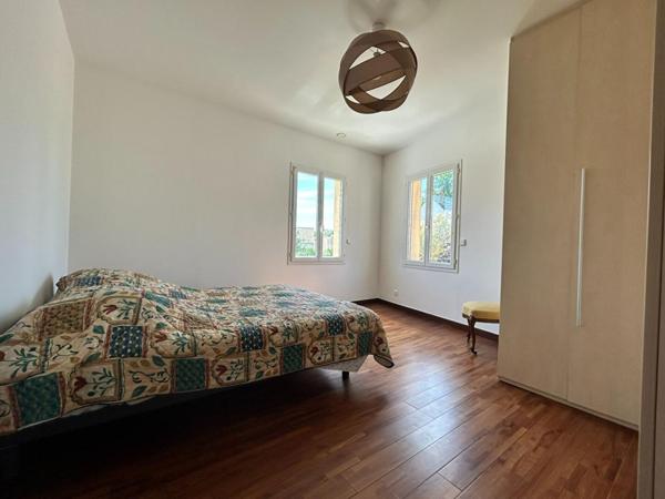 MARINES. CHARMANTE MAISON D'ARCHITECTE