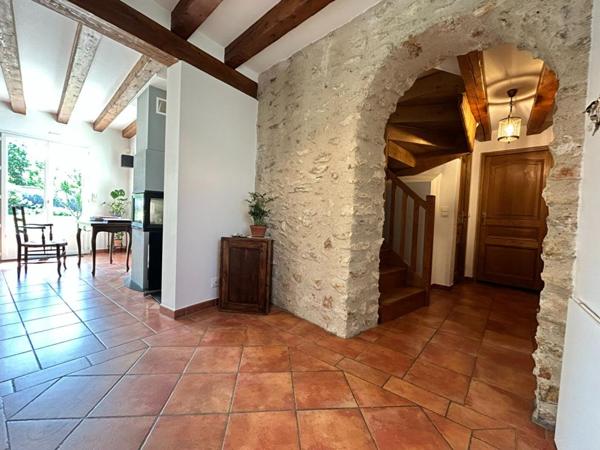 MARINES. CHARMANTE MAISON D'ARCHITECTE