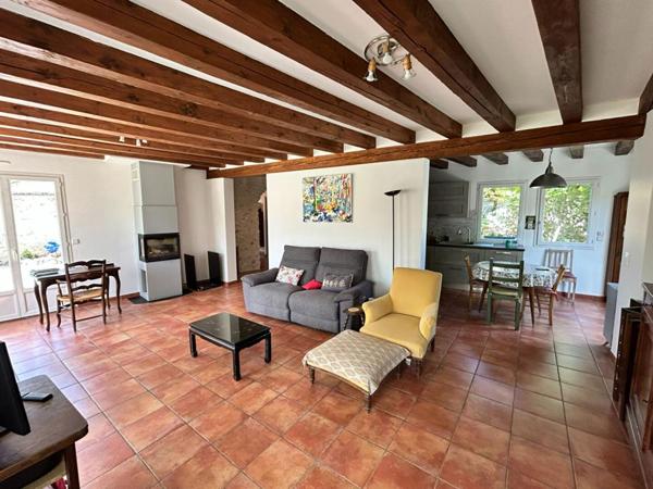 MARINES. CHARMANTE MAISON D'ARCHITECTE