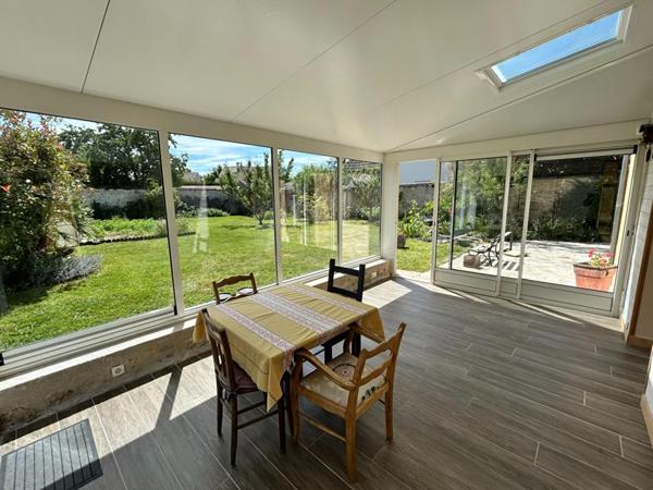 MARINES. CHARMANTE MAISON D'ARCHITECTE