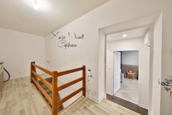 Maison à vendre 4 pièces VONNAS (01)