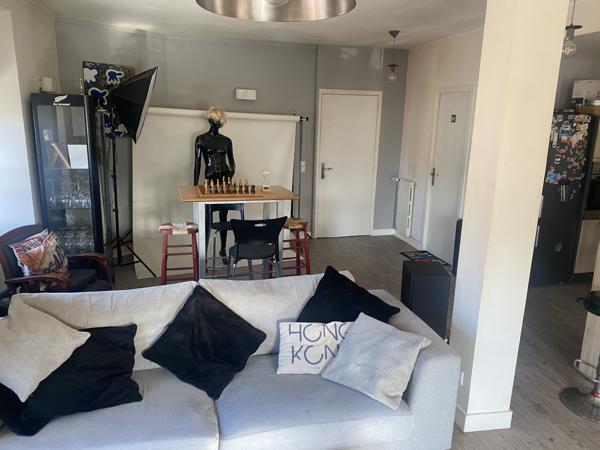 Loft
         3 pièces
        - 122 m² 343 000 € *