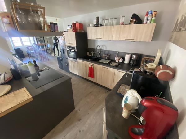 Loft
         3 pièces
        - 122 m² 343 000 € *