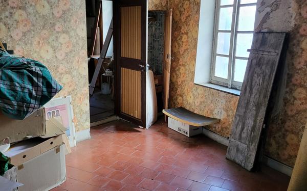 Maison à vendre    4 pièces •  Couiza