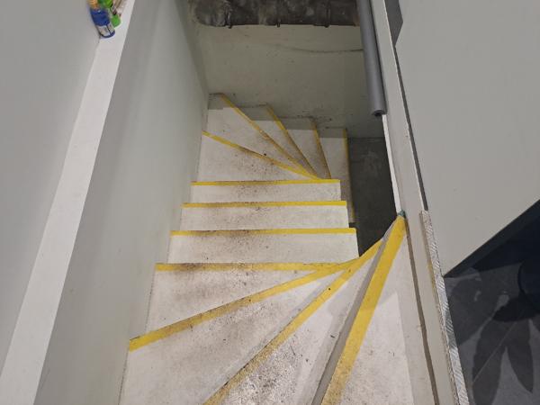 Fonds De Commerce - 145 m² Exclusivité