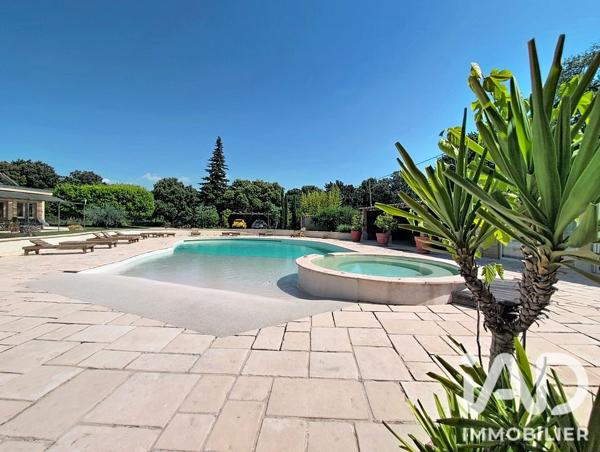 Maison (prestige) à vendre 8 pièces 206 m² Carpentras