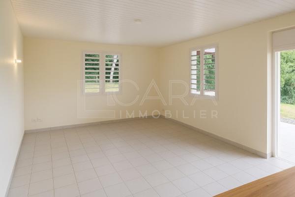 Location Maison 5 Pièce(s) REMIRE-MONTJOLY (97354) 2 495 €
