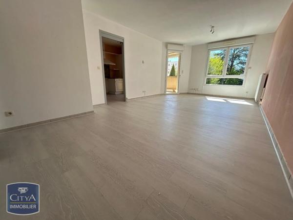 Appartement à louer 3 pièces 67.27m² Valence (26000)