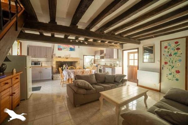 Maison à vendre |  Le Poiré-sur-Velluire |  8 pièces | 310 m²