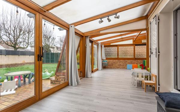 Maison à vendre    5 pièces • 148 m2 Crosne