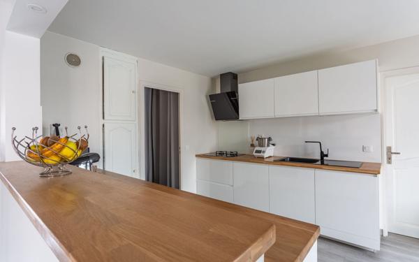 Maison à vendre    5 pièces • 148 m2 Crosne