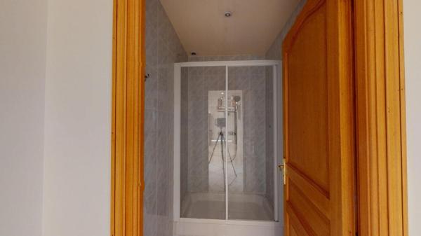 PROPRIÉTÉ DE STANDING  284 m2 de 8 PIÈCES 509 000