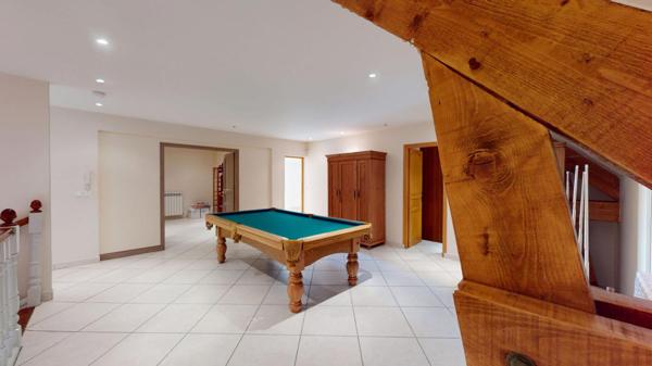 PROPRIÉTÉ DE STANDING  284 m2 de 8 PIÈCES 509 000