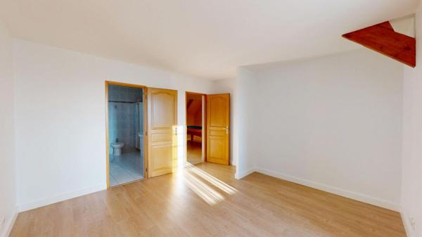 PROPRIÉTÉ DE STANDING  284 m2 de 8 PIÈCES 509 000