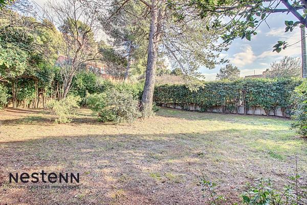 Terrain à bâtir d'une surface de 653m² à Vitrolles avec emprise au sol autorisée de 163m².