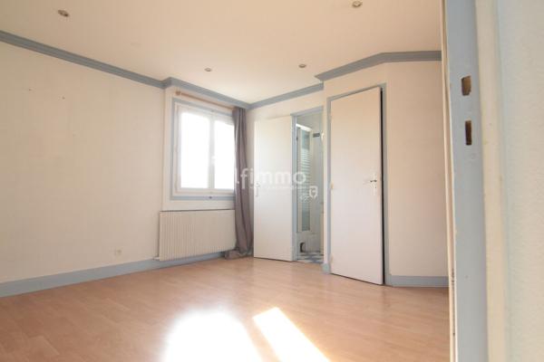 Appartement atypique vue sur Paris