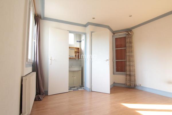 Appartement atypique vue sur Paris