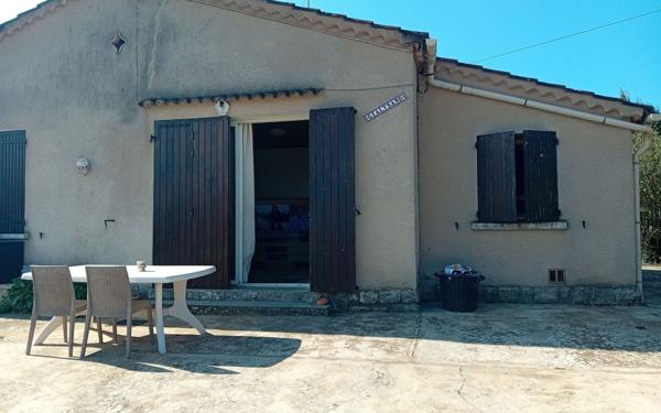 Maison à vendre    2 pièces •  Céreste