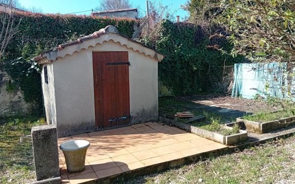 Maison à vendre    2 pièces •  Céreste