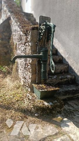 Lorrez-le-Bocage, maison à rénover de 91 m² 4 pièces, grange de 50 m² + pièce de 27 m² + jardin.
