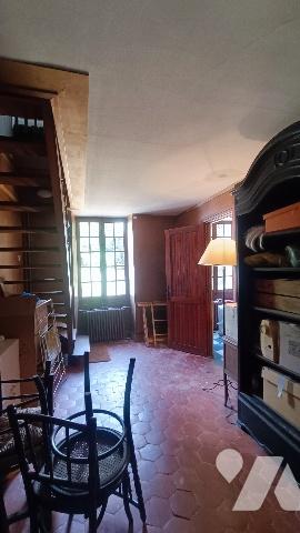 Lorrez-le-Bocage, maison à rénover de 91 m² 4 pièces, grange de 50 m² + pièce de 27 m² + jardin.