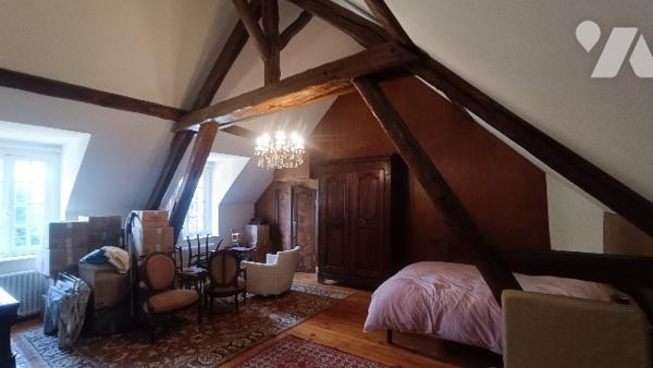 Lorrez-le-Bocage, maison à rénover de 91 m² 4 pièces, grange de 50 m² + pièce de 27 m² + jardin.