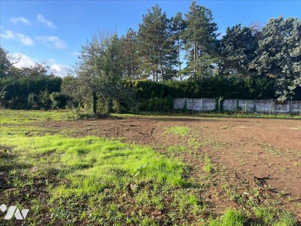 BUXEROLLES - RUE DU PLANTY - LOTISSEMENT DE 5 LOTS - 530 M²