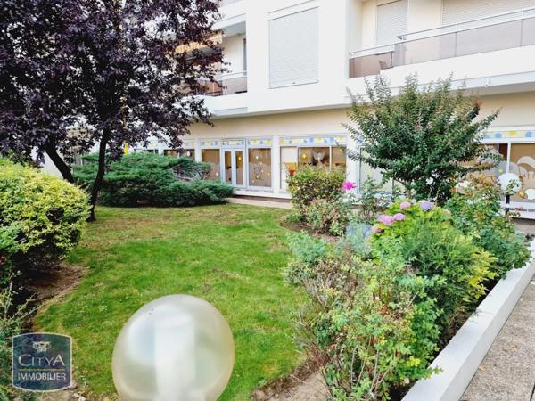 Local professionnel à vendre 400m²