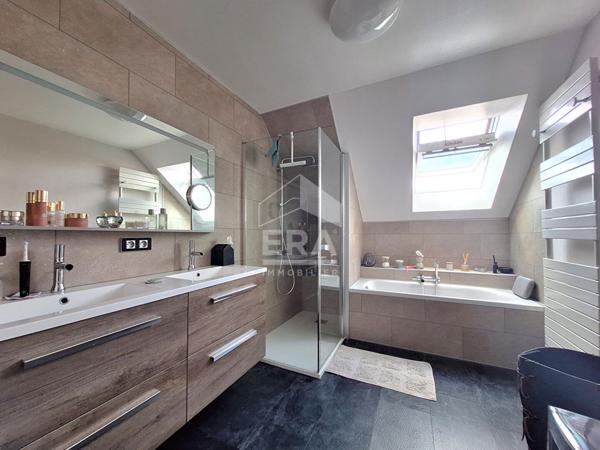 Maison La Chapelle Saint Aubin - 142 m²- 4 chambres (dont une de plain-pied ) - Garage - Sous-sol