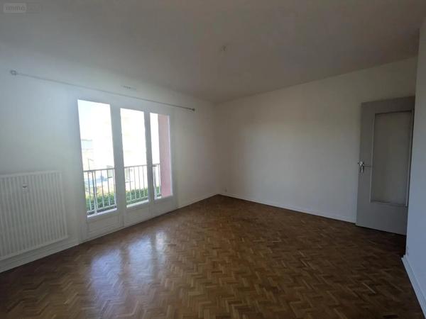 Location - Appartement Bourg-en-Bresse 01000 2 pièces 53 m 2