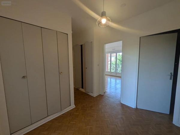 Location - Appartement Bourg-en-Bresse 01000 2 pièces 53 m 2