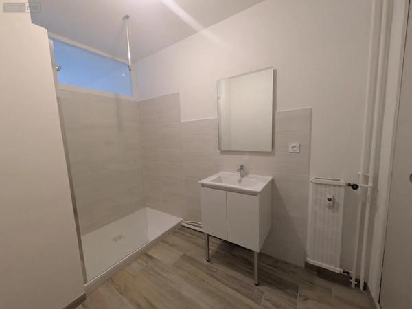 Location - Appartement Bourg-en-Bresse 01000 2 pièces 53 m 2