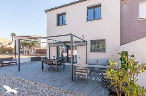 Maison 354 660 € Mèze 5 p 98 m² DPE A