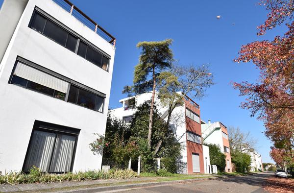 Maison Maison d'architecte de type Gratte-ciel signée Le Corbusier - Pessac 110 m²