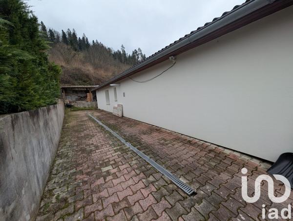 Maison 5 pièces de 98 m² à Martignat (01100)
