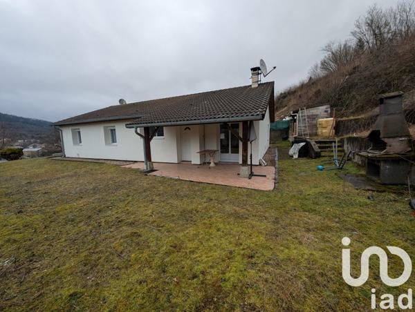 Maison 5 pièces de 98 m² à Martignat (01100)