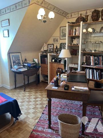 ORVAULT, Petit Chantilly. Pavillon indépendant de 5 chambres + bureau avec Garage et Jardin. Libre