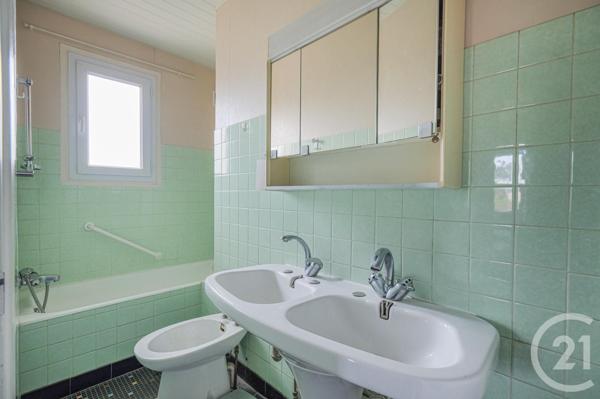 Maison à vendre  5 pièces - 98,30 m2 PORTBAIL - 50