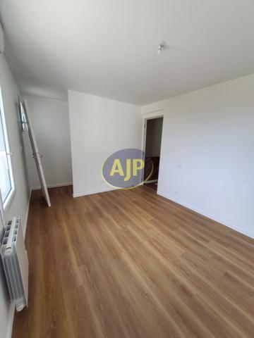 Location maison Kerfourn : 650 € - AJP Immobilier Pontivy