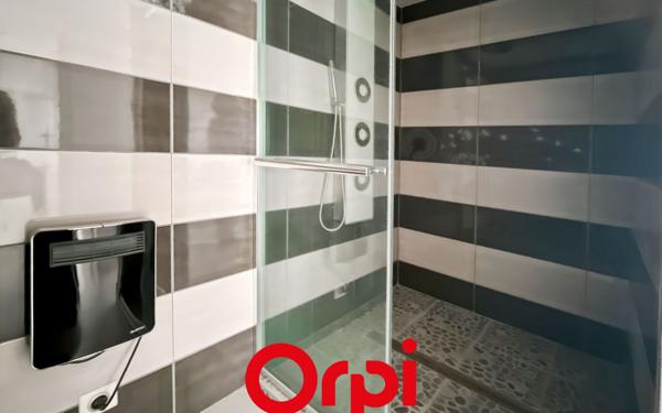 Appartement à vendre    2 pièces • 67,20 m2 Bandol