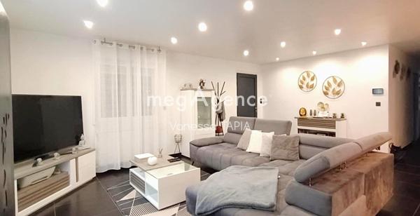 Maison à ROMILLY-SUR-SEINE, 10100 - 5 pièces 105m²