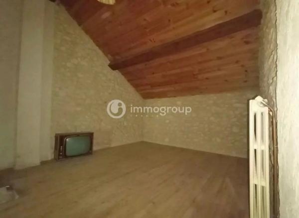 Vente Maison 5 pièces 177 m2 à Bésayes