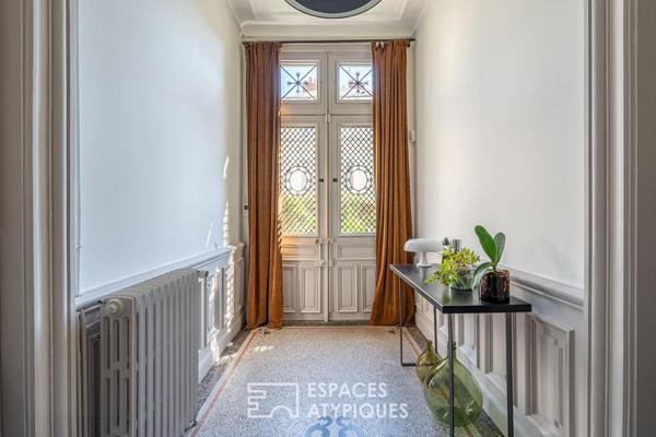 Somptueux hôtel particulier et son jardin de charme en centre ville
