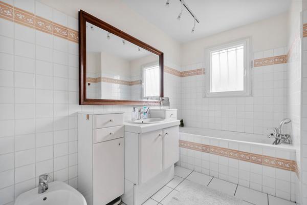 Maison Aigremont 6 pièce(s) 153 m2 €570 000 ** - Référence 17376