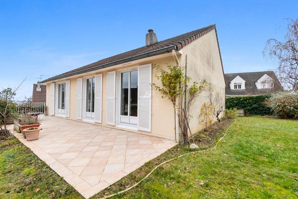 Maison Aigremont 6 pièce(s) 153 m2 €570 000 ** - Référence 17376