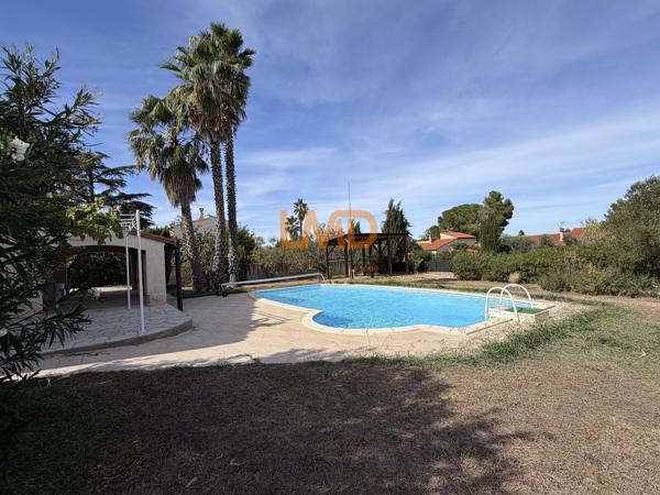 Villa 4 faces T5 145 m2 avec piscine