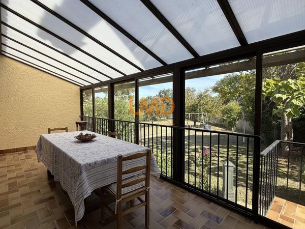 Villa 4 faces T5 145 m2 avec piscine