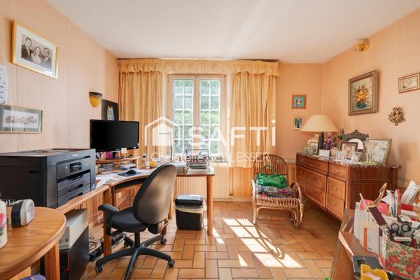 Maison Lorraine de 330 m2 pleine de charme avec une partie sur l'arrière pouvant servir à créer un appartement ou son activité professionnelle